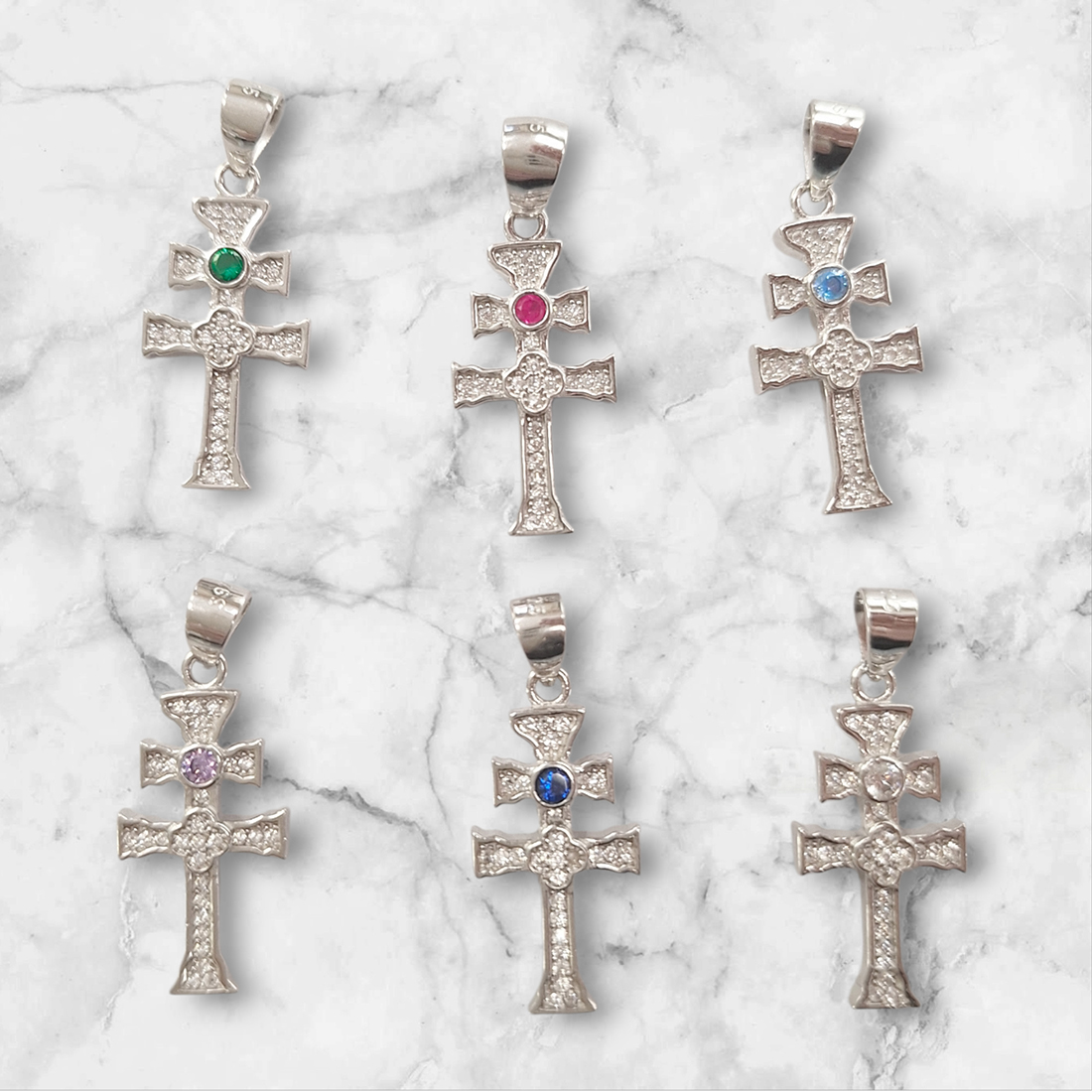 Cruces de caravaca con circonitas de colores