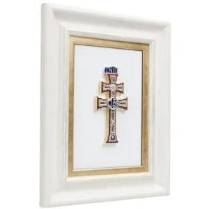 cuadro marco con la cruz de caravaca