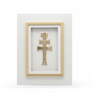 cuadro con la cruz de caravaca para el hogar