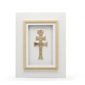 cuadro con la cruz de caravaca para el hogar