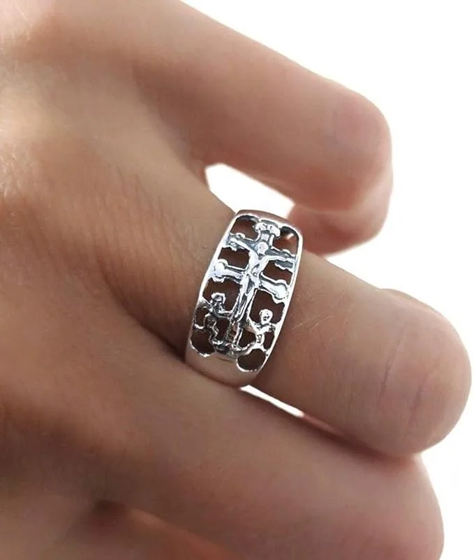 Anillo de plata con la Cruz de Caravaca